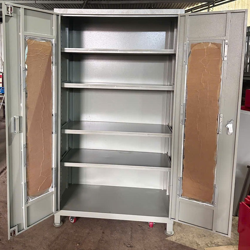 Tu_dung_cu_2_canh_cong_nghiep